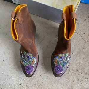 Vero Cuoio embroidered cowboy boots
